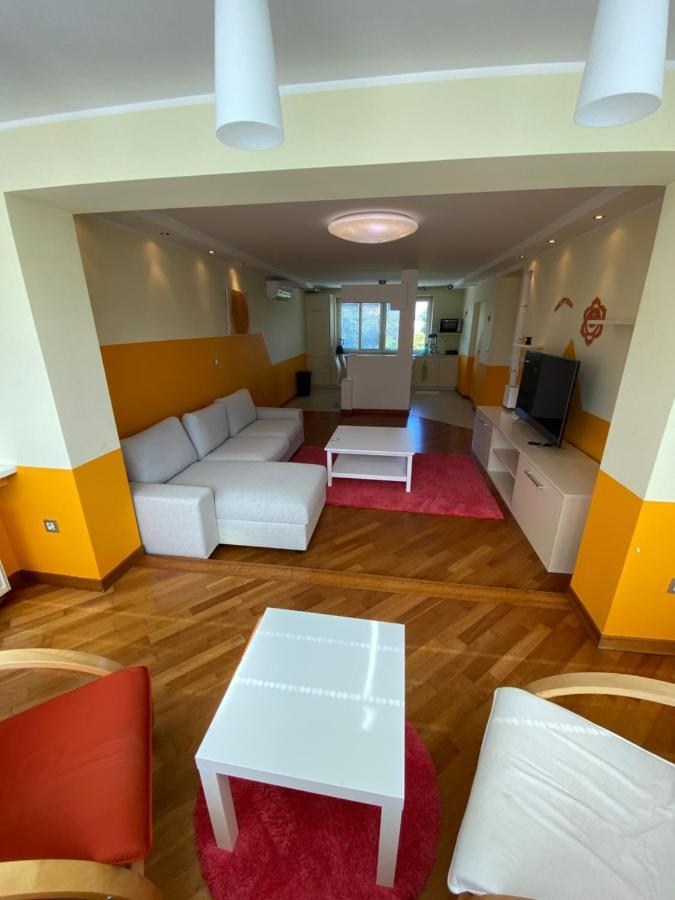 Apartamento Apartma Berk Liubliana Exterior foto
